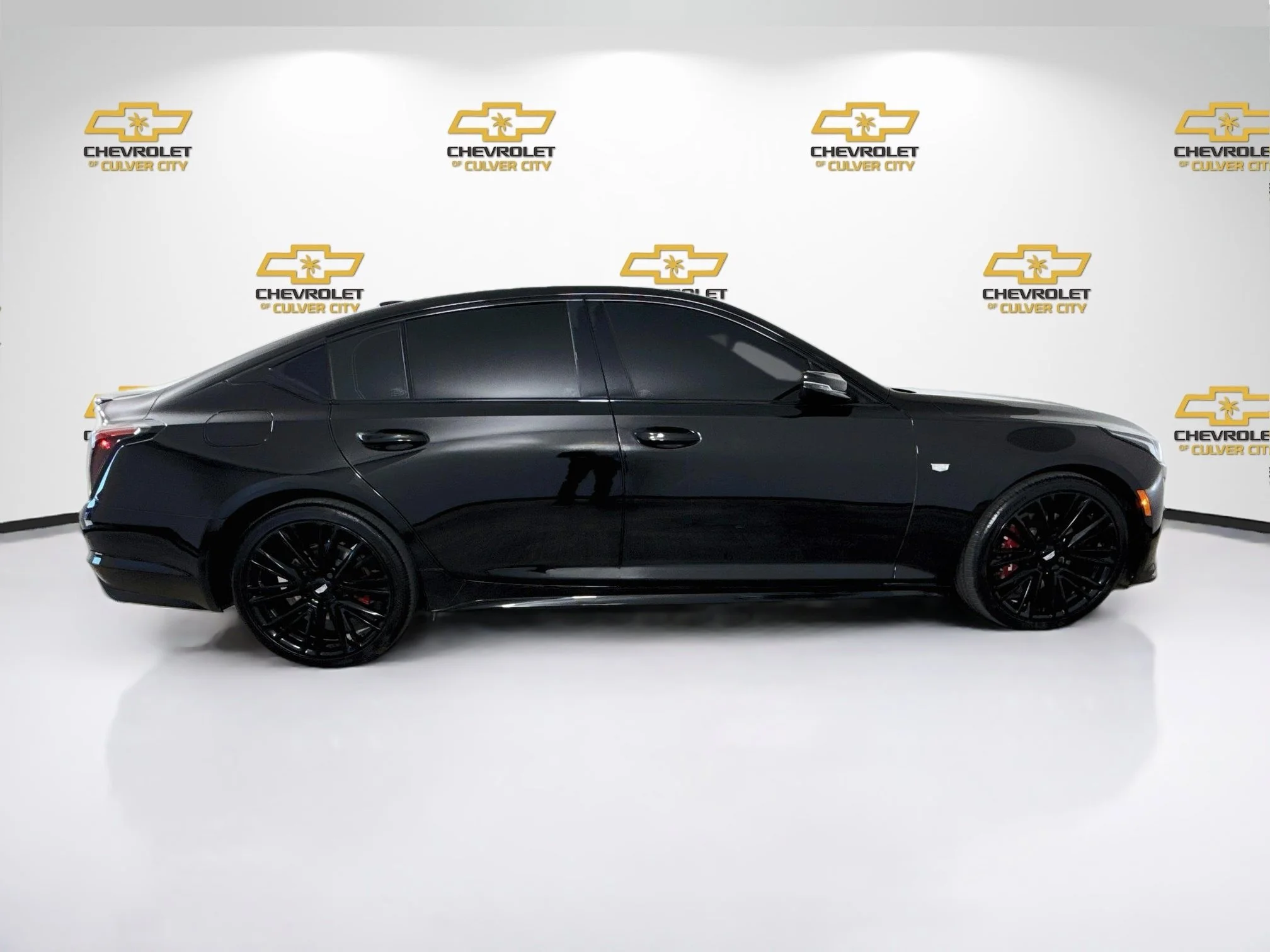 Used 2022 BLACK RAVEN Cadillac Sport image 9