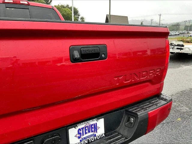 Used 2018 Red Toyota SR5 image 28