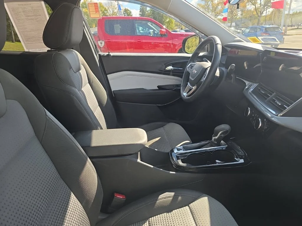 Used 2024 Mosaic Black Metallic Chevrolet LT image 6