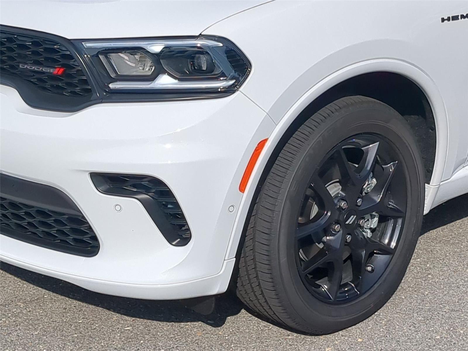 New 2026 White Knuckle Clear-Coat Exterior Paint Dodge GT Plus HEMI V8 image 9