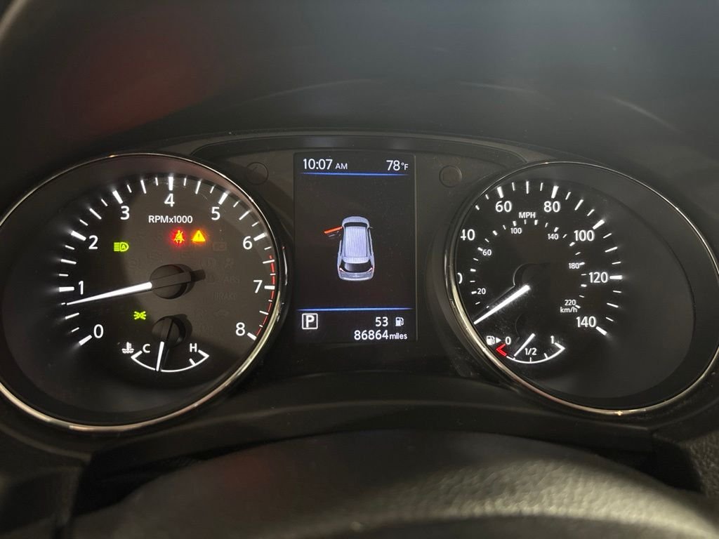 Used 2020 Gray Nissan S image 16