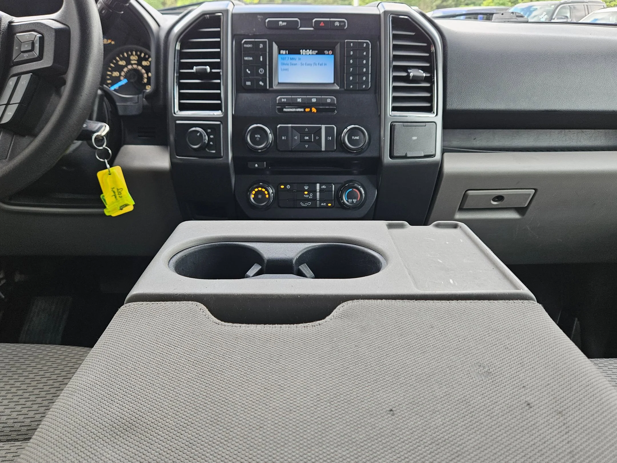 Used 2018 Stone Gray Ford XLT image 10