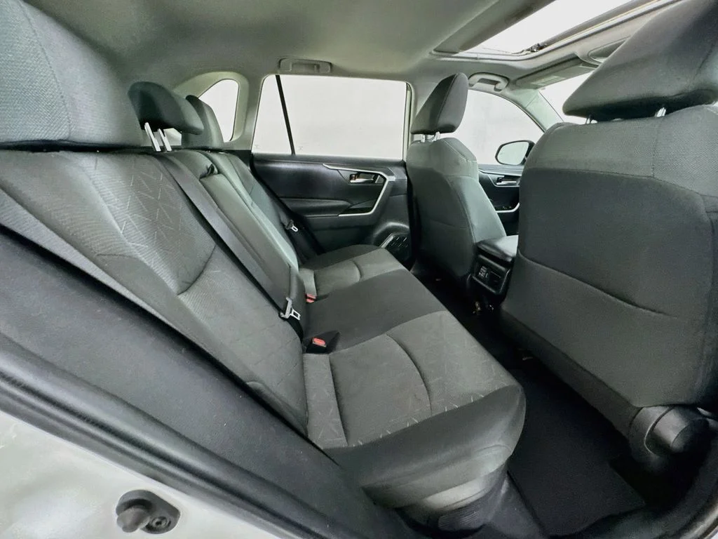Used 2021 Super White Toyota XLE image 33