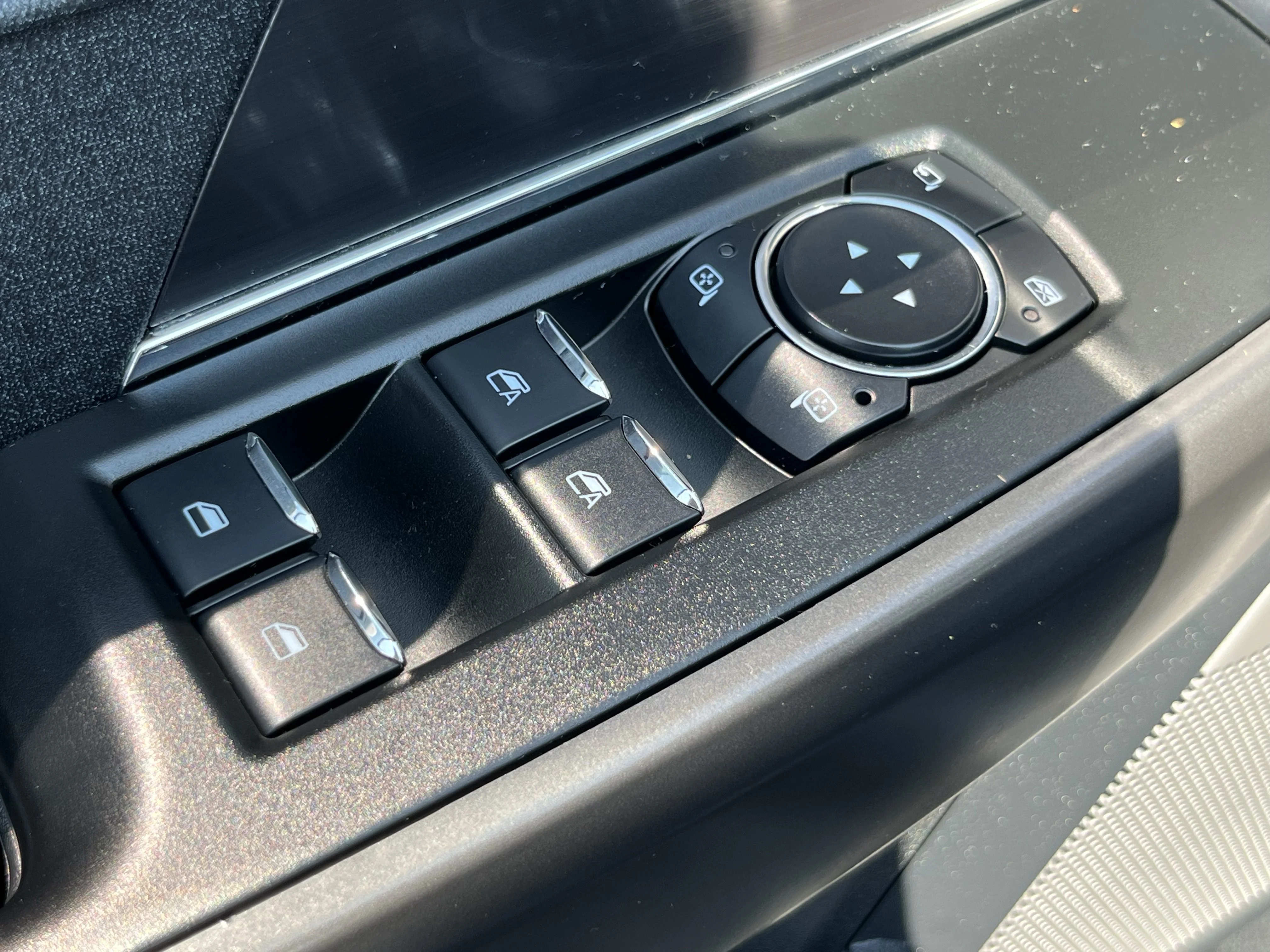 Used 2025 Black Metallic Ford Lariat image 21
