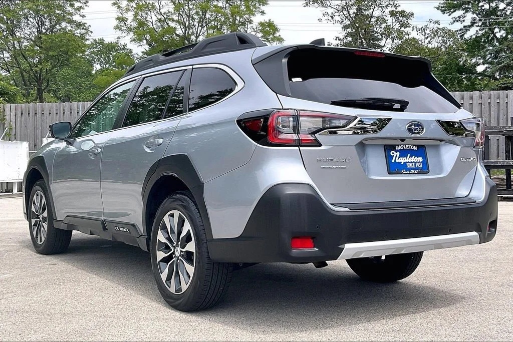 Used 2023 Silver Subaru Limited image 10