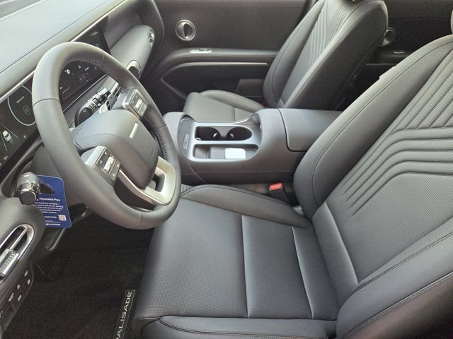 New 2026 Silver Hyundai SEL FWD image 8