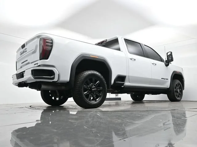 Used 2026 Summit White GMC AT4 image 30