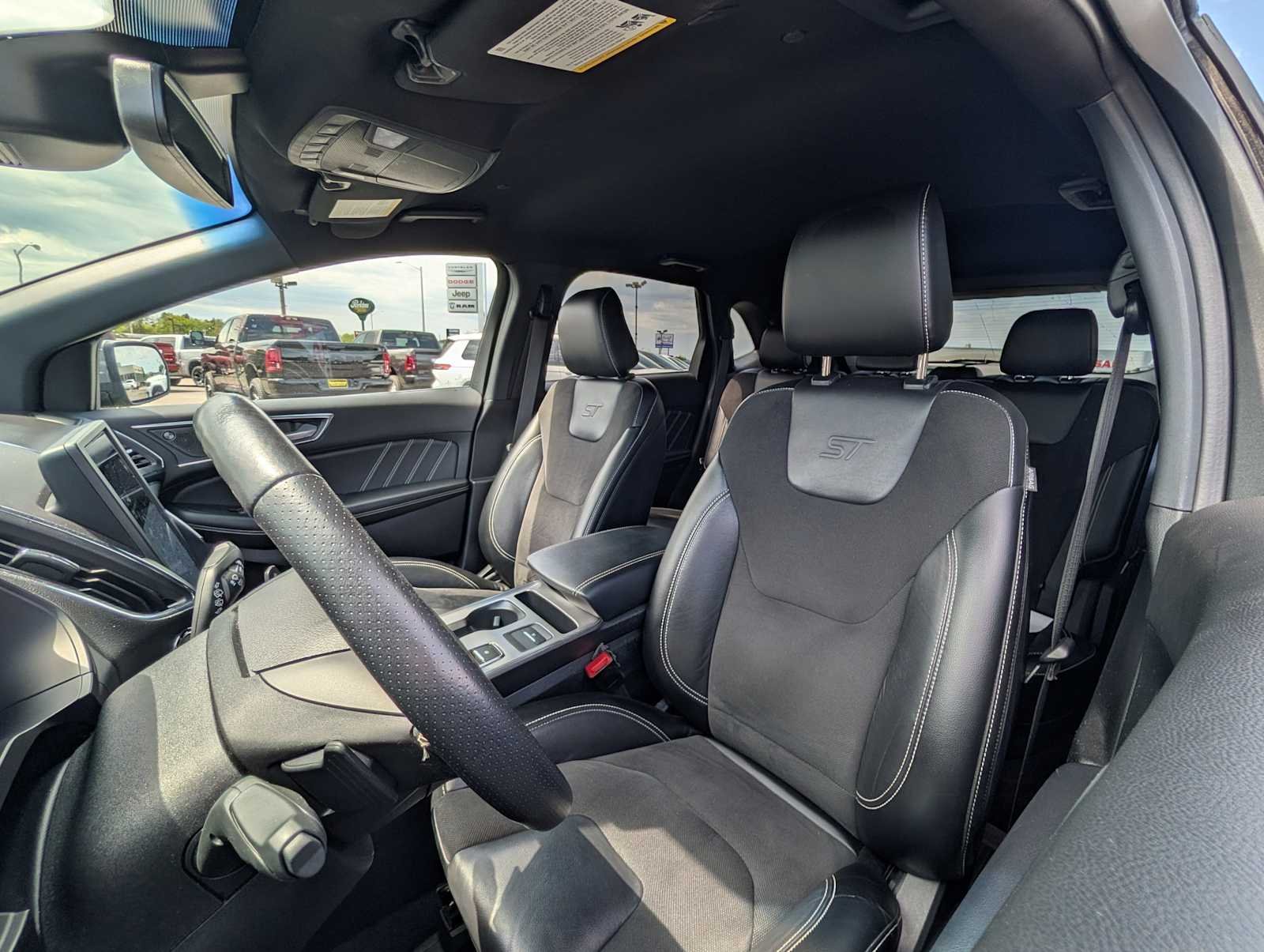 2022 Ford Edge ST - Photo 10