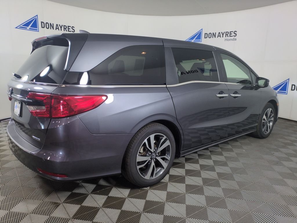 Certified Used 2024 Modern Steel Metallic Honda Touring image 9