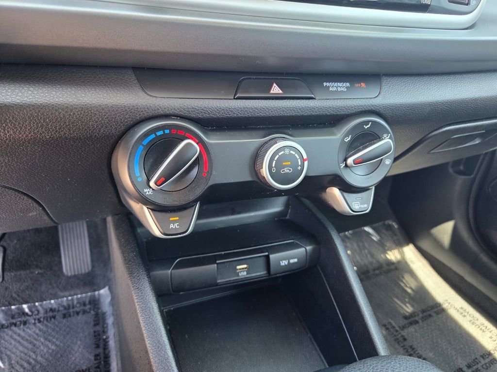 Used 2023 White Kia LX image 25