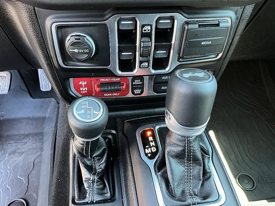 Used 2025 Anvil Clearcoat Jeep Rubicon image 19