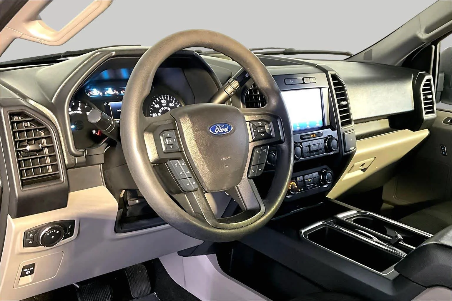 Used 2020 Oxford White Ford XL image 18