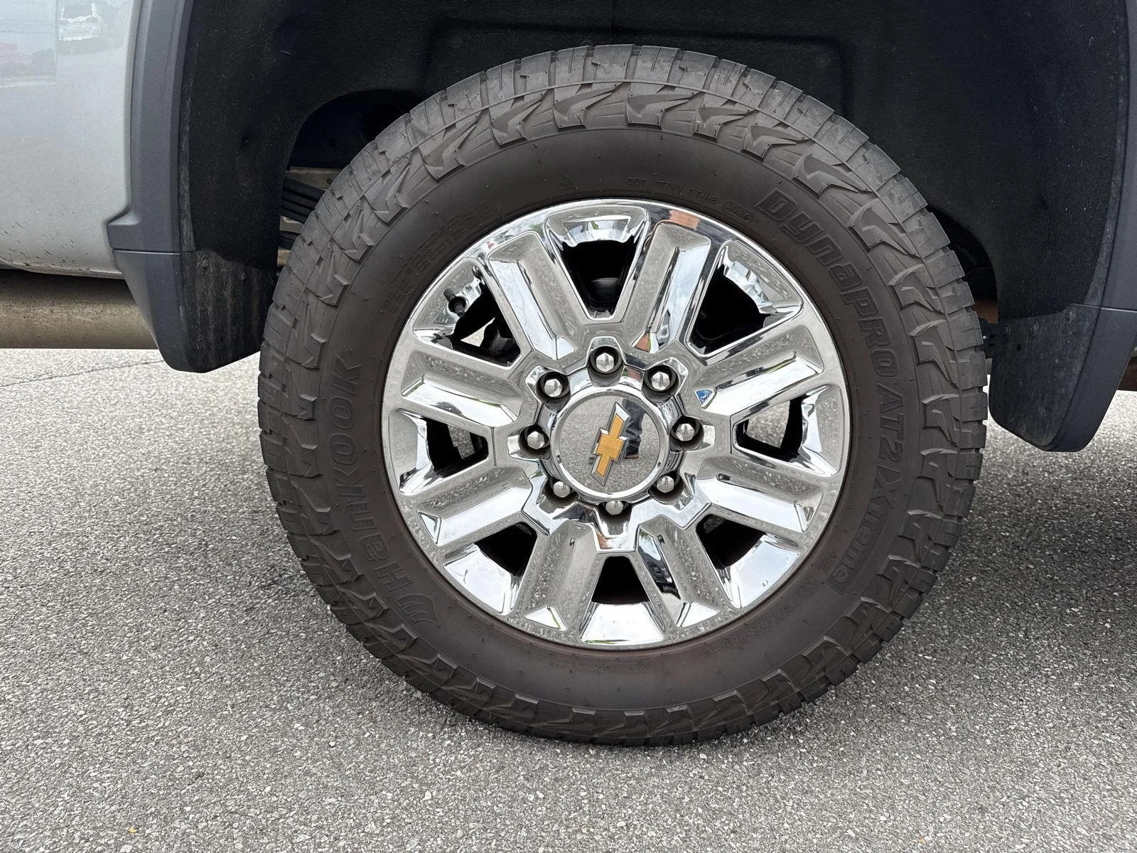 Used 2024 Sterling Gray Metallic Chevrolet High Country image 11