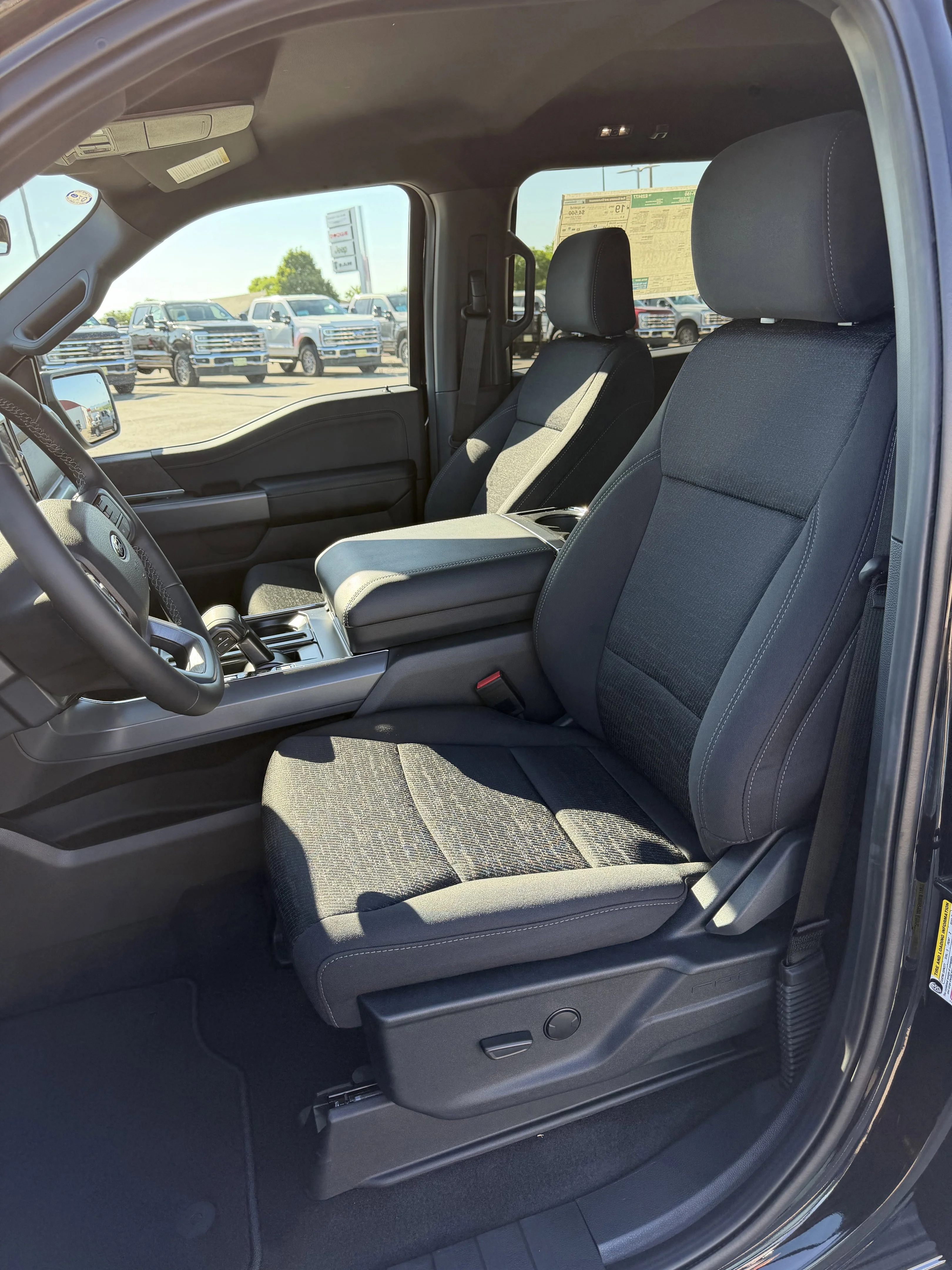 New 2026 Agate Black Metallic Ford XLT image 12