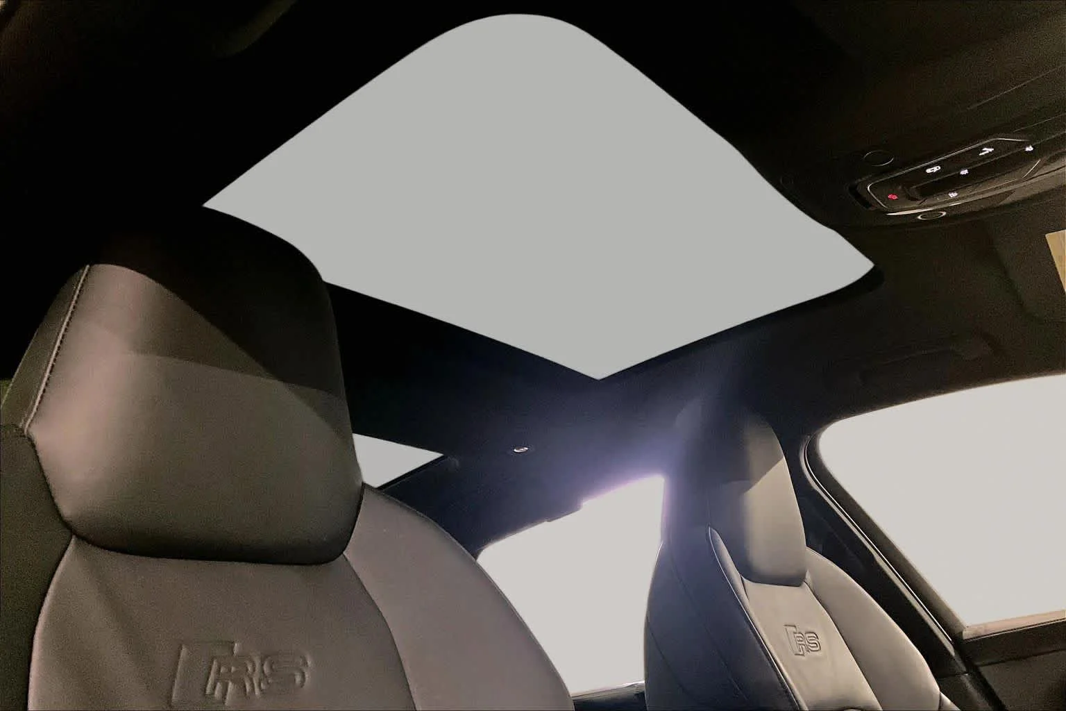 Used 2023  Audi  image 13