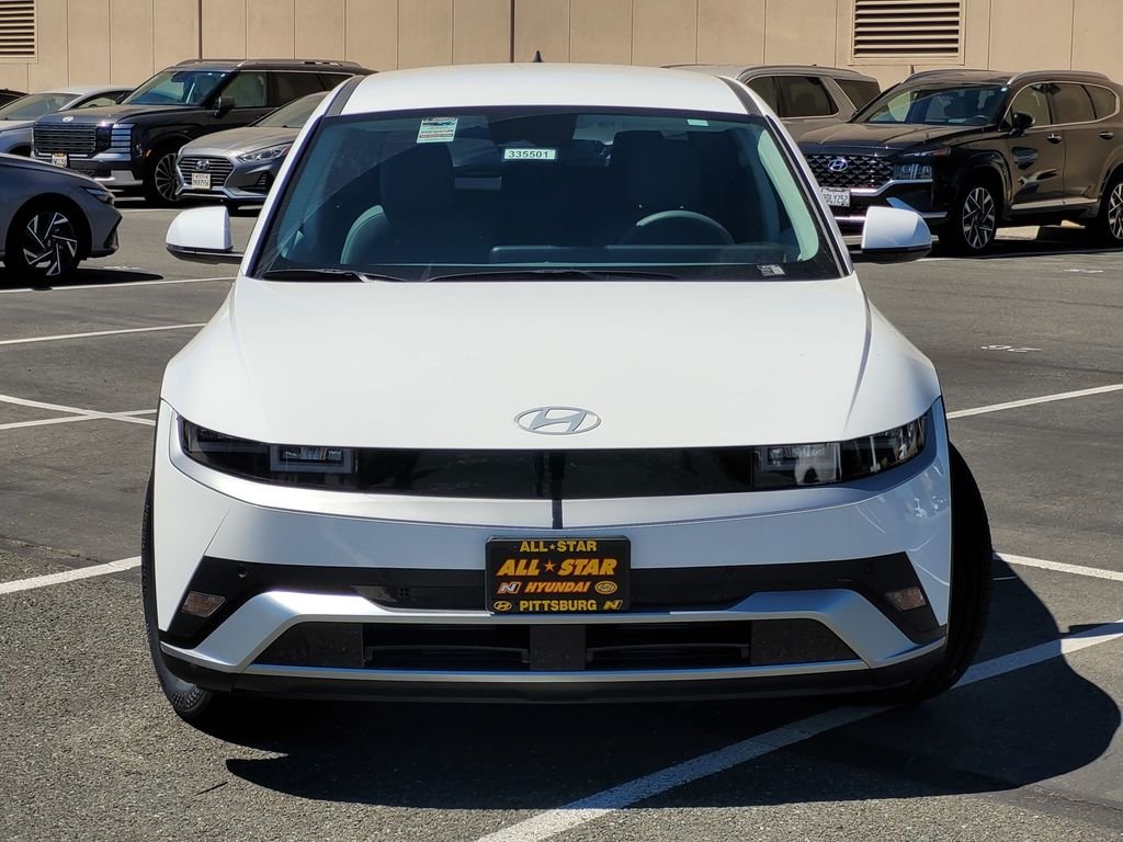 New 2026 White Hyundai SEL image 2