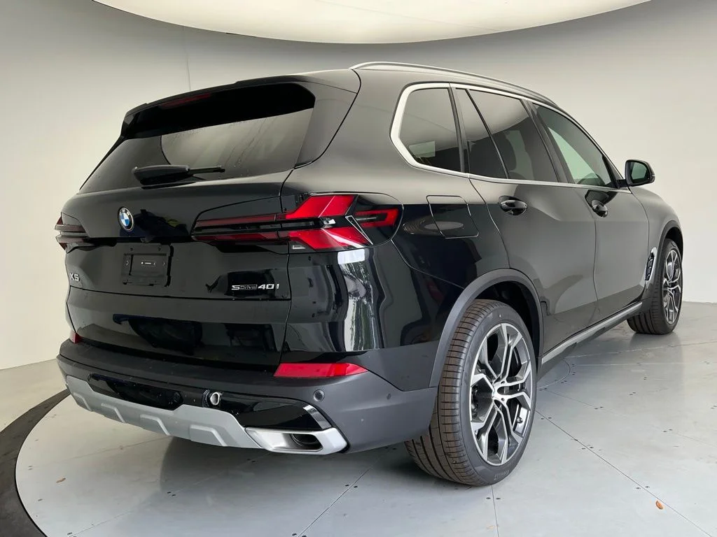 New 2026 Black Sapphire Metallic BMW sDrive40i image 3