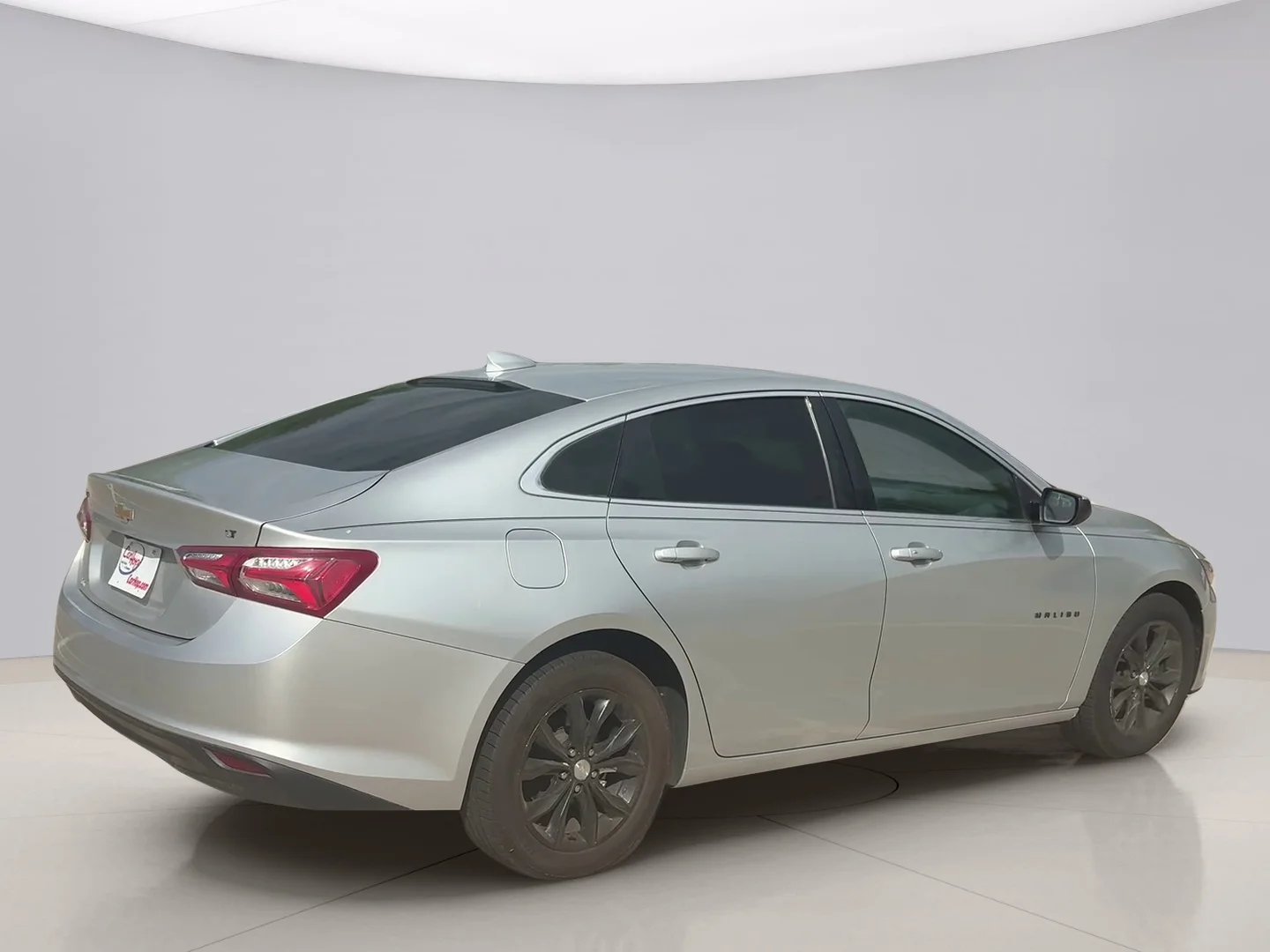 Used 2019 Silver Chevrolet LT image 5