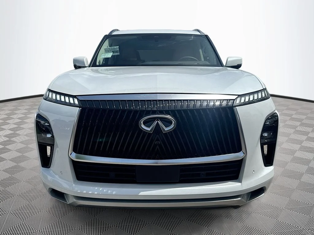 New 2027 RADIANT WHITE INFINITI Luxe 2WD image 2