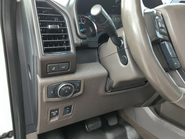 Used 2021 White Ford Limited image 15