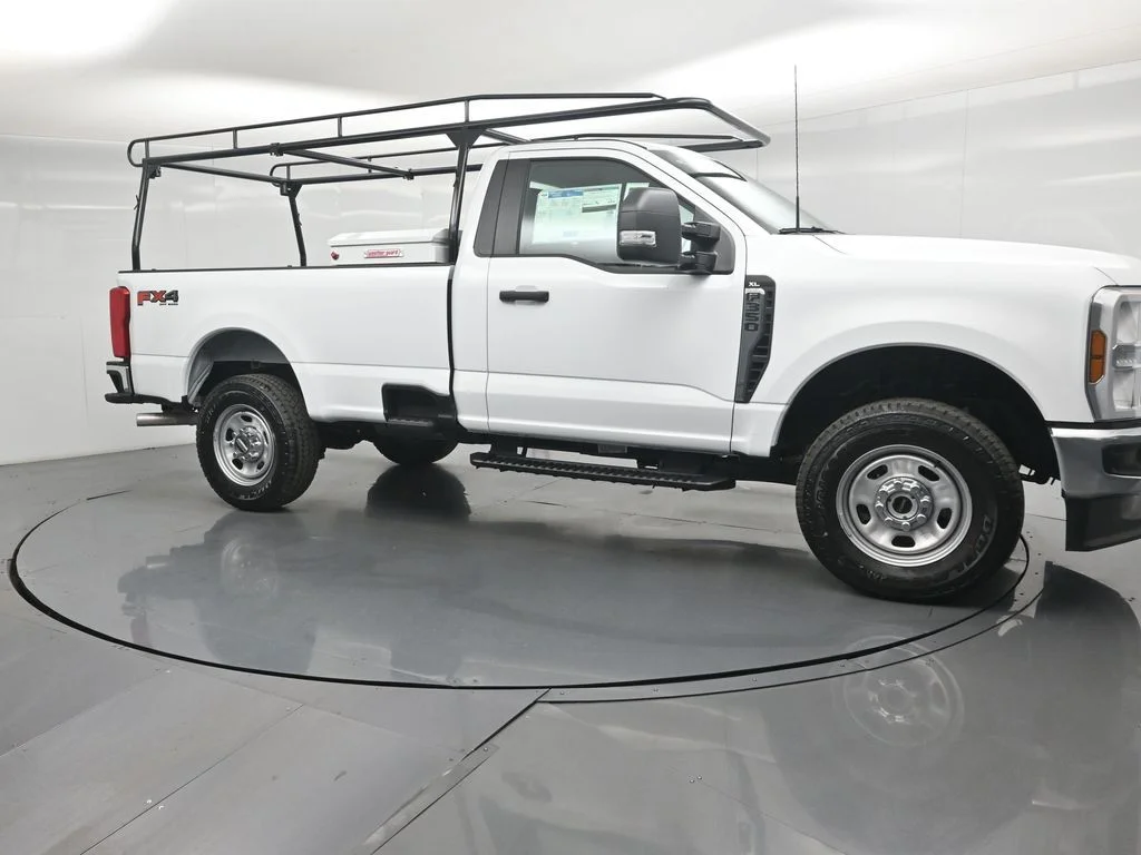 New 2026 Oxford White Ford XL image 17