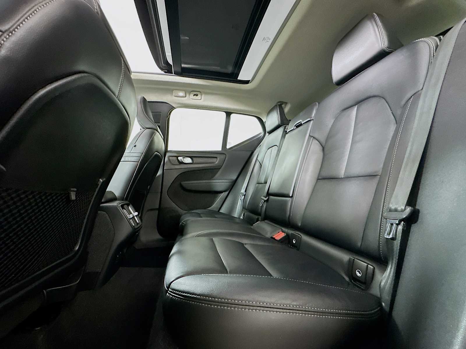 Certified Used 2023 Crystal White Volvo Plus image 23