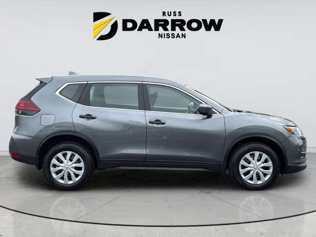 Used 2020 Gray Nissan S image 6