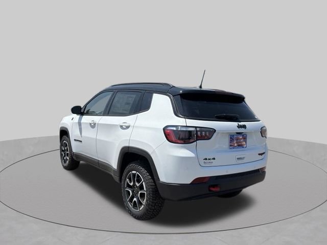 New 2026 Bright White Clear-Coat Exterior Paint Jeep Trailhawk image 3