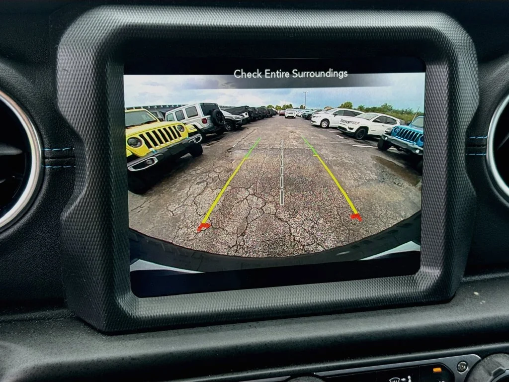 Used 2023 White Jeep Rubicon 4xe image 15