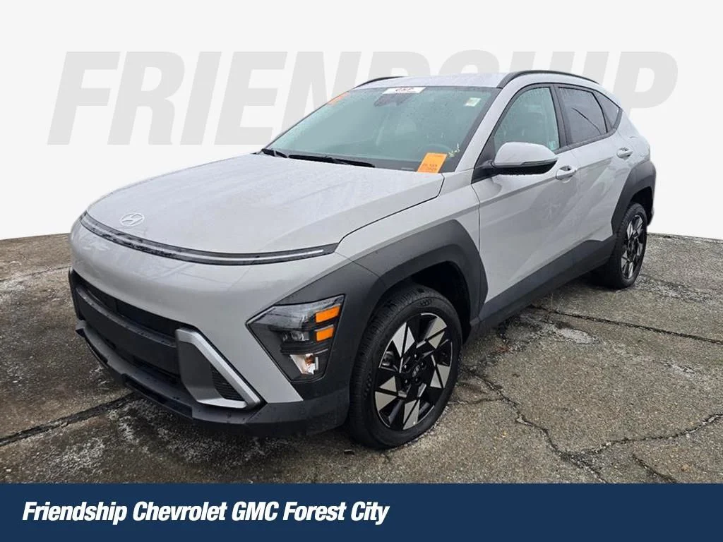 Used 2025 Gray Hyundai SEL image 1