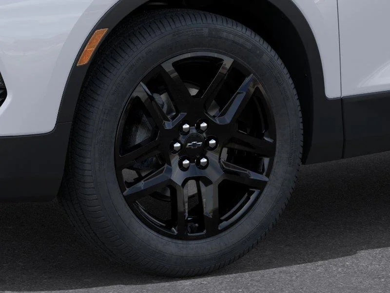 New 2026 Summit White Chevrolet 3LT image 9