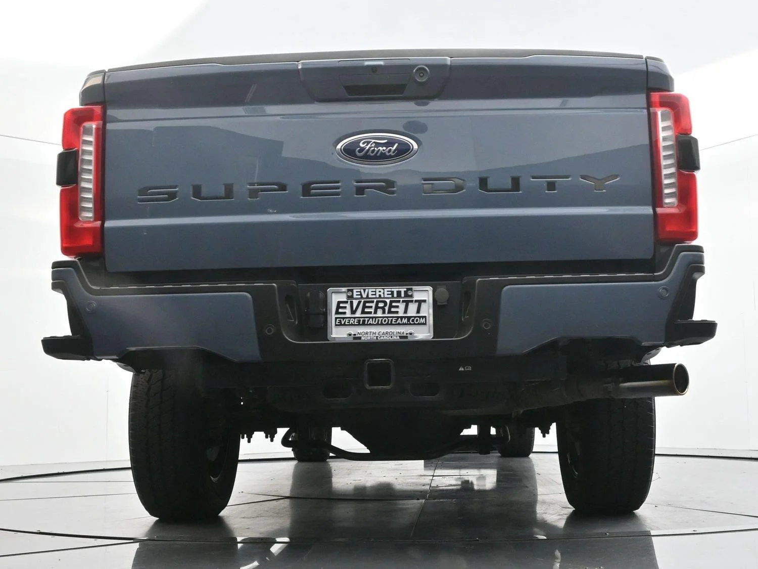 Used 2023 Azure Gray Metallic Tri-Coat Ford Lariat image 52