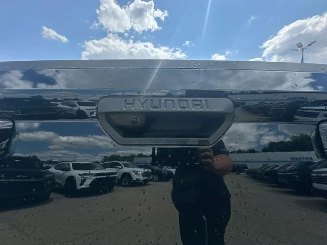 Used 2024 Black Hyundai SEL image 46