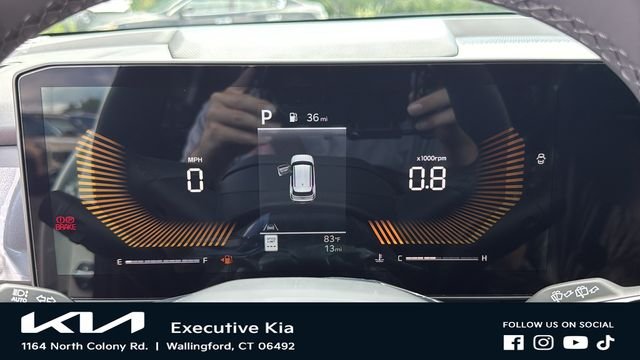 New 2027 Snow White Pearl / Black Roof Kia X-Line S image 15