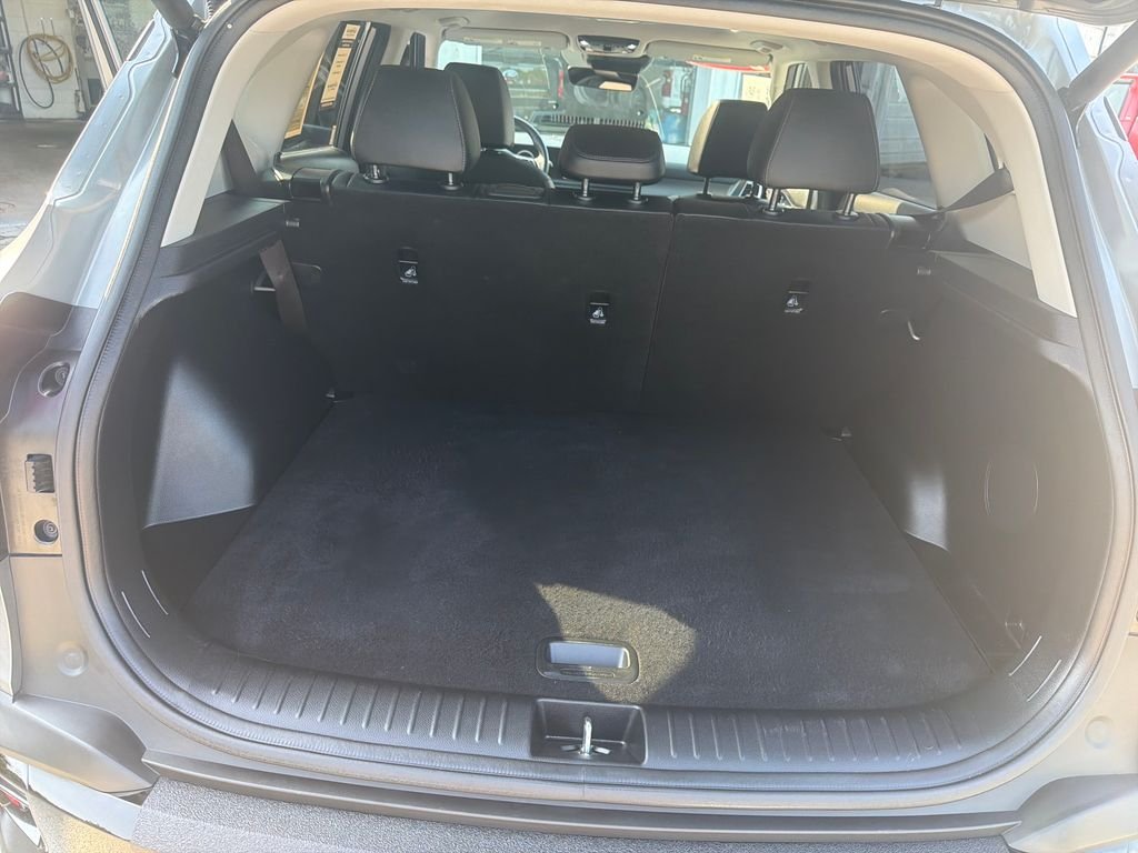 Used 2024 Gray Kia SX image 21