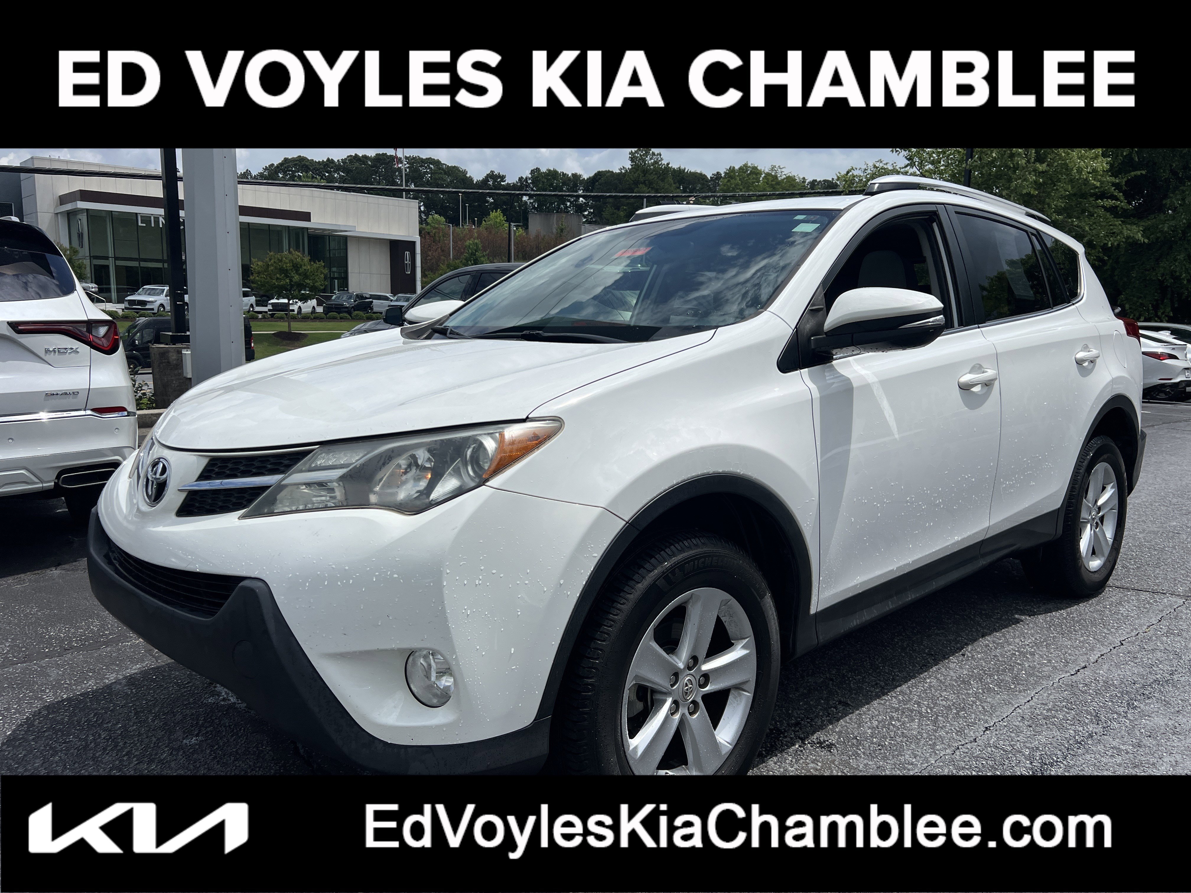 2014 Toyota RAV4 XLE's photo