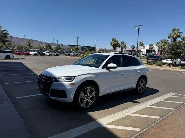 2020 Audi Q5 45 quattro S tronic Premium Plus's photo