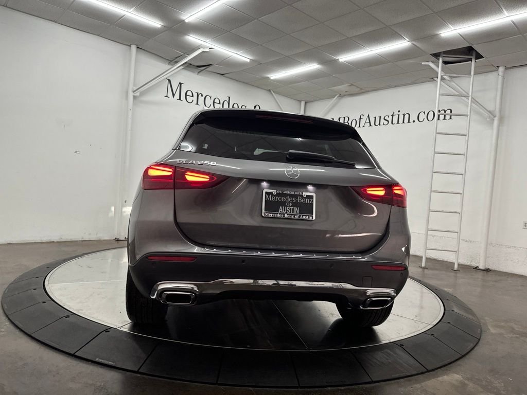 New 2026 Mountain Grey Metallic Mercedes-Benz GLA 250 image 6