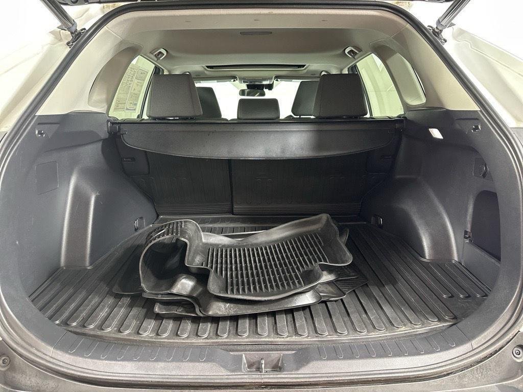 Used 2023 Ice Cap Toyota XLE image 6