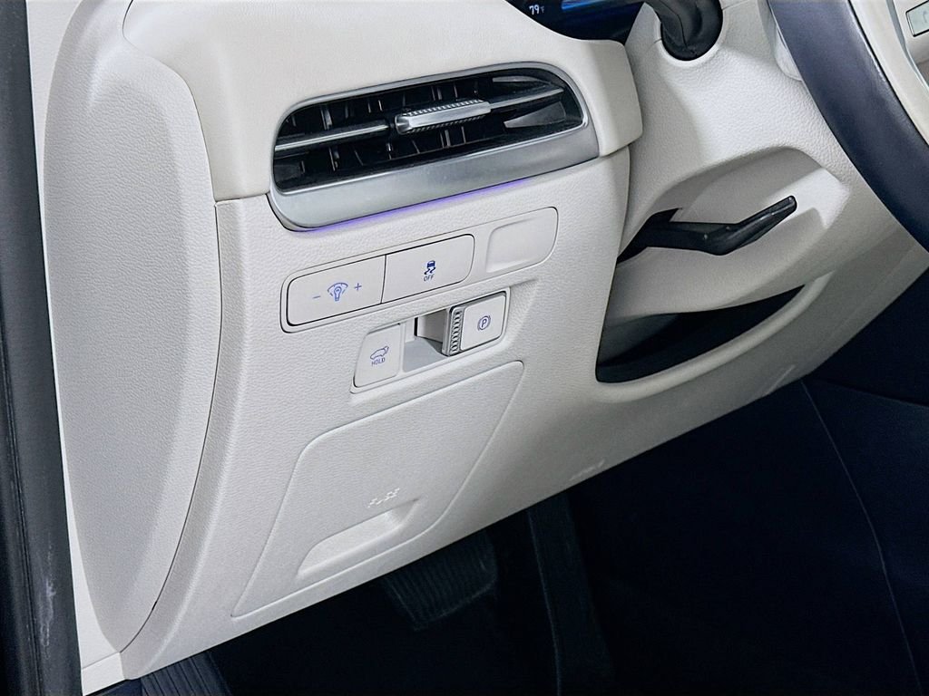 Used 2024 Red Hyundai Calligraphy image 10