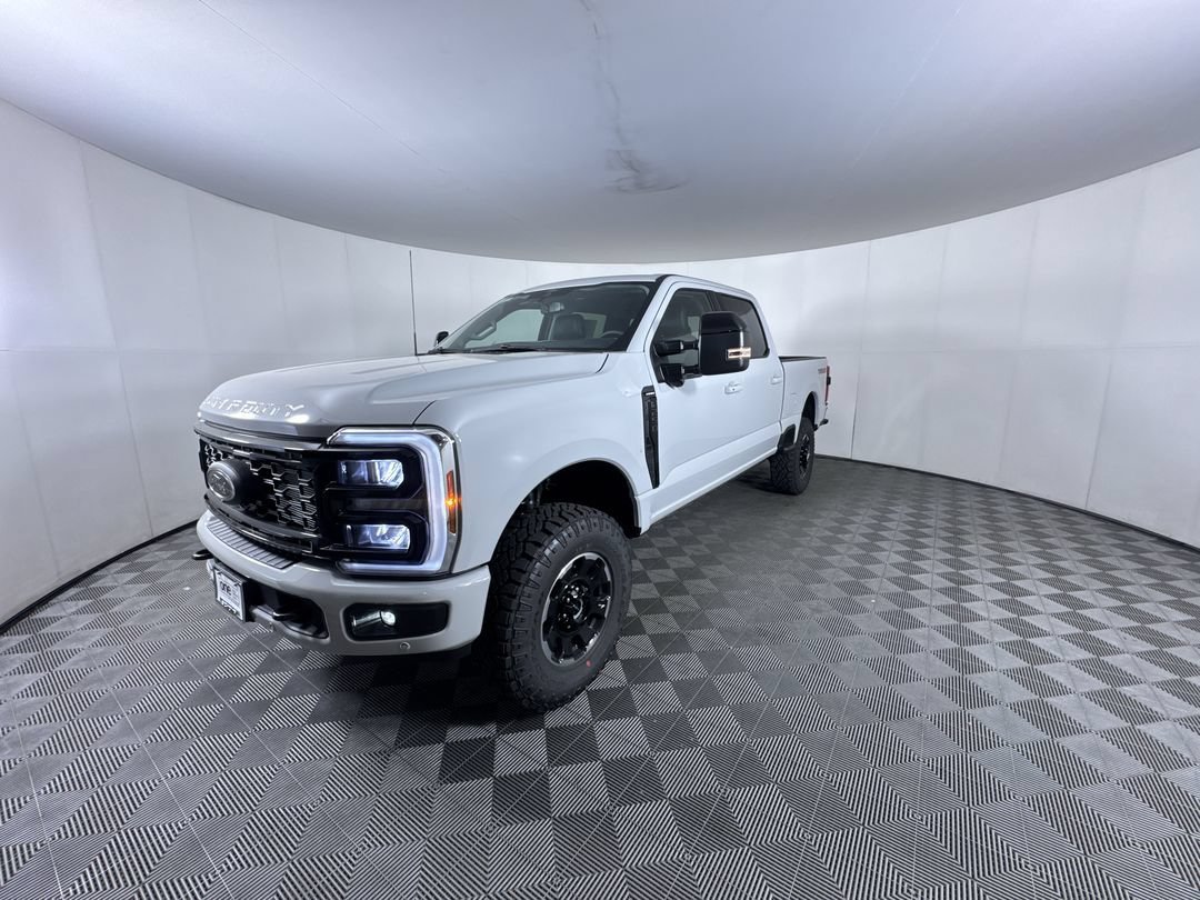 New 2026 Avalanche Ford Lariat image 4