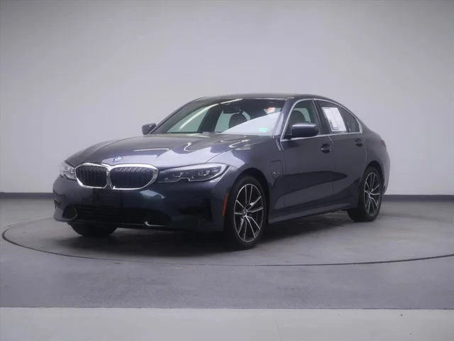 2022 BMW 3 Series 330e xDrive