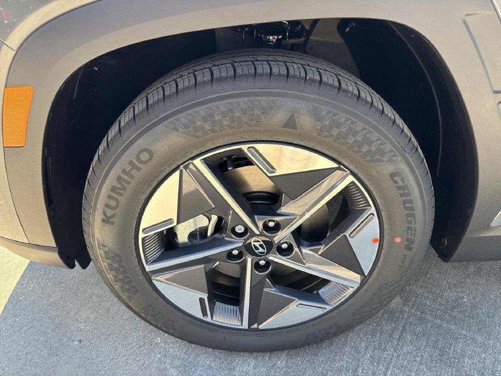 New 2026 Gray Hyundai SEL FWD image 18