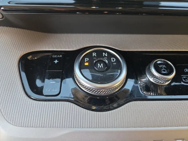 Certified Used 2025 Oxford White Ford Active image 18