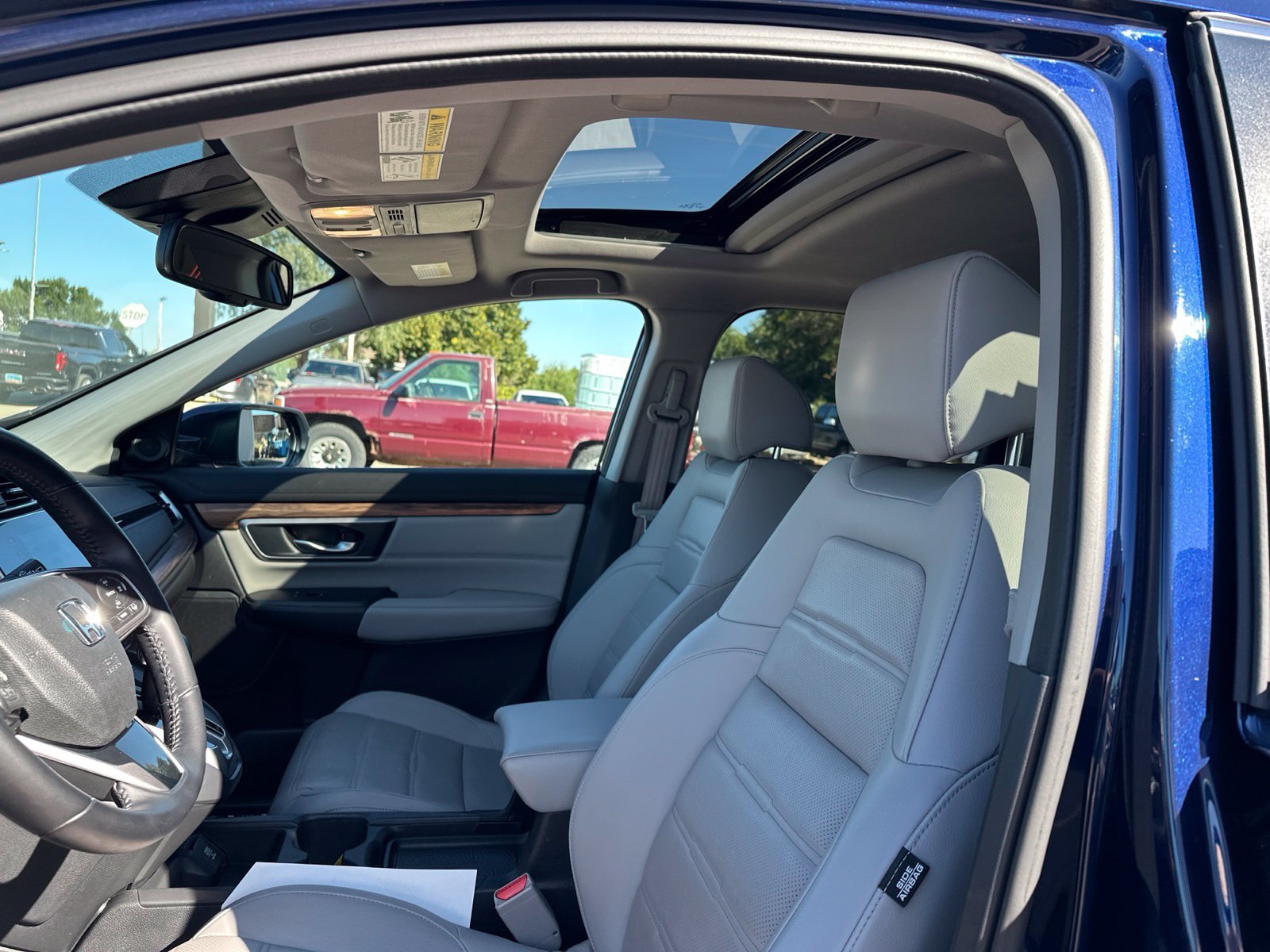 Used 2017 Blue Honda EX-L image 13