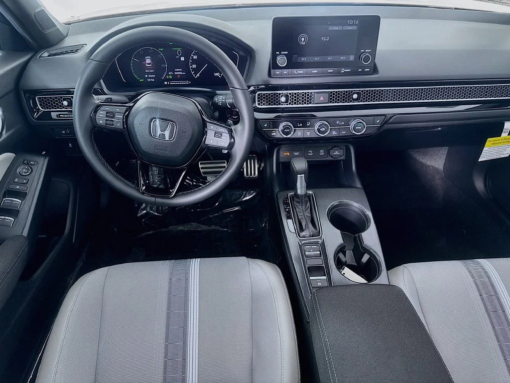 New 2027 Meteorite Gray Metallic Honda Hybrid image 33