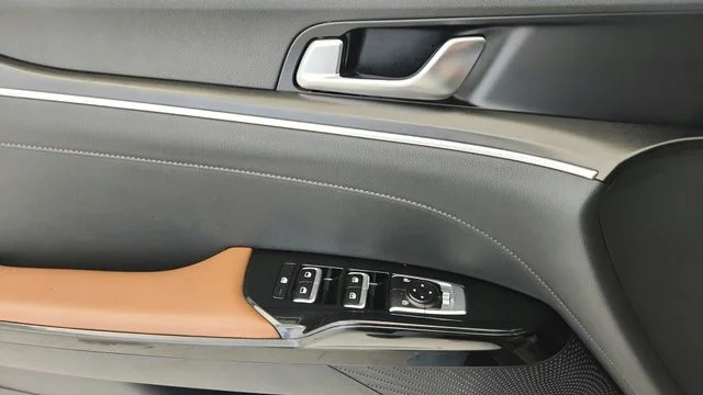 Used 2023 Ebony Black Kia GT image 21
