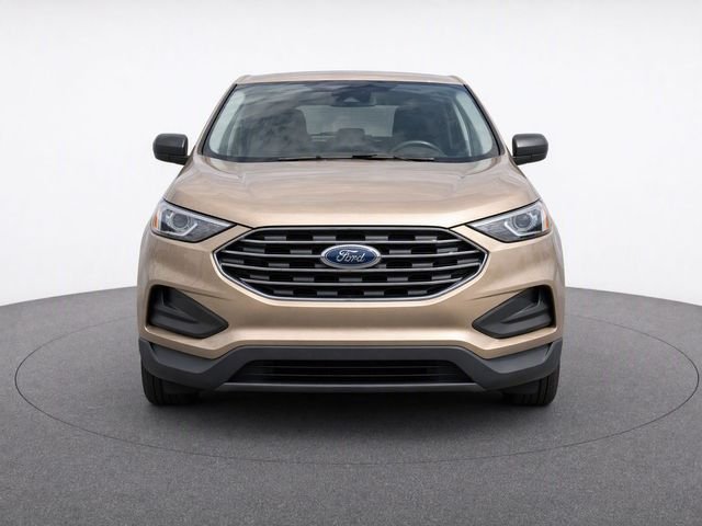 Used 2020 Gold Ford SE image 5
