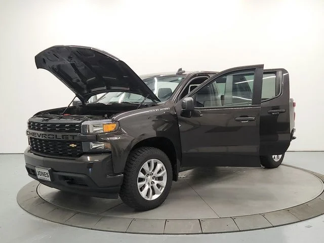 Used 2021 Brown Chevrolet Custom image 11