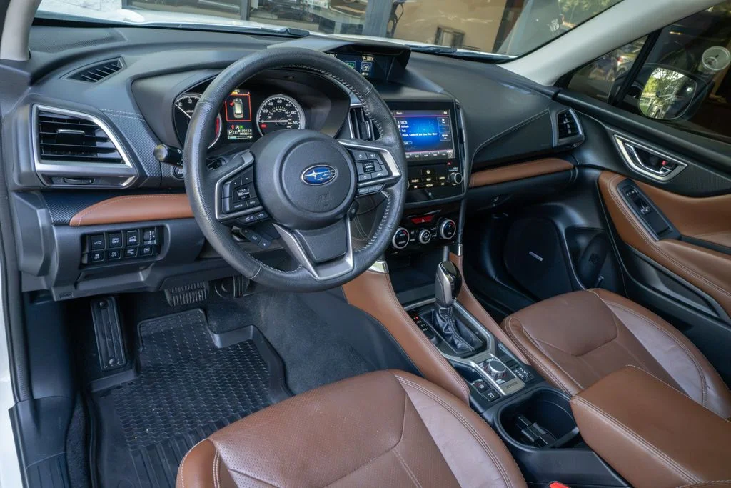 Used 2019 White Subaru Touring image 9